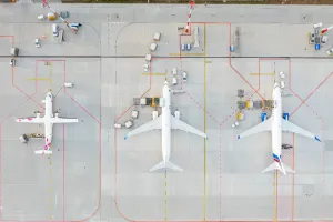 Tankowanie samolotu paliwem lotniczym